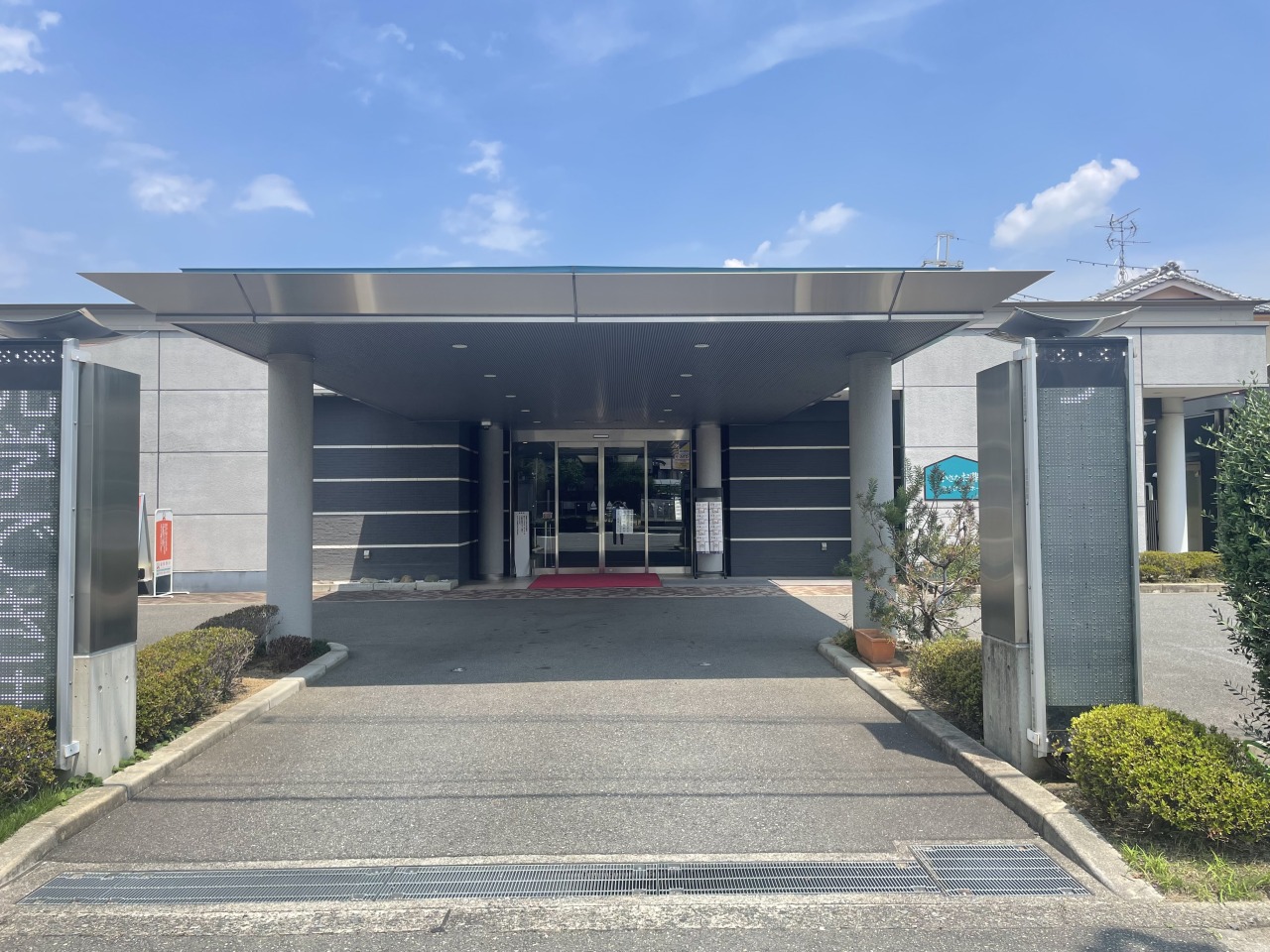小さなお葬式 枚方伊加賀ホール【旧：家族葬のセレモニーハウス　枚方】